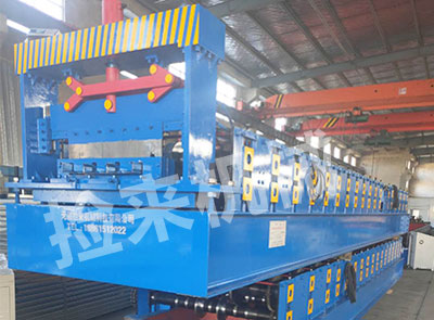 闭口楼承板设备