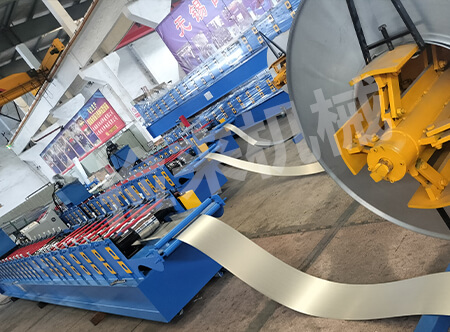 光伏支架成型机