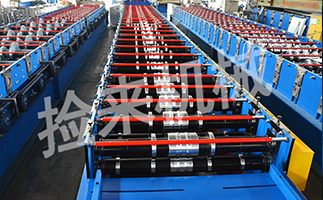 彩钢瓦设备现代建筑行业的得力助手