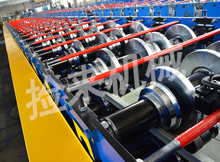 不锈钢波浪板冷弯成型设备