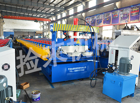 760彩钢角驰成型设备